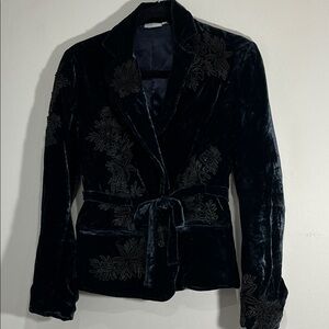 SANA Ink Blue Velvet Women's Blazer with Floral Embroidery